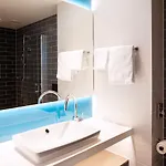 Hotel Express & By Ihg 3*