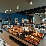 Hotel Express & By Ihg 3*