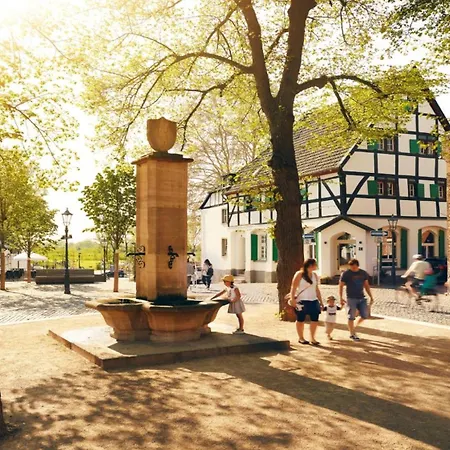 Otel Express & By Ihg