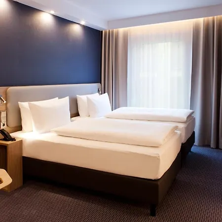 Express & By Ihg