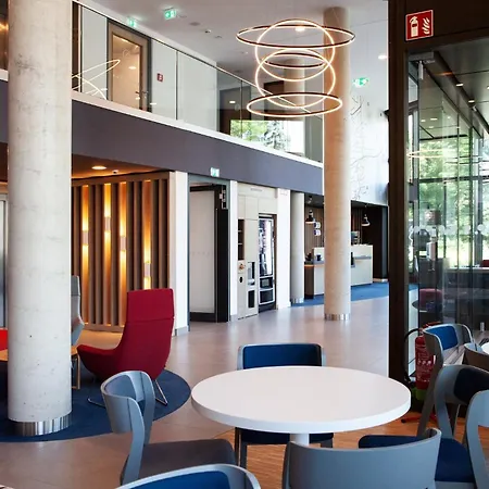 Hotel Express & By Ihg