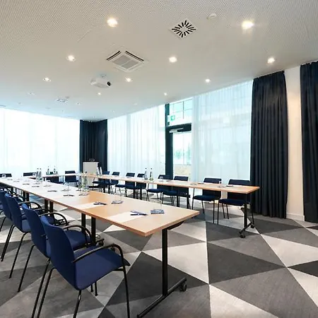 Otel Express & By Ihg Monheim am Rhein