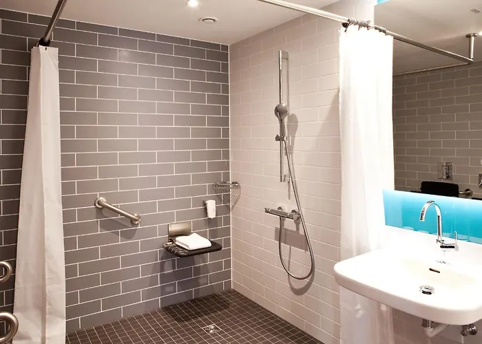 Express & By Ihg 酒店 *