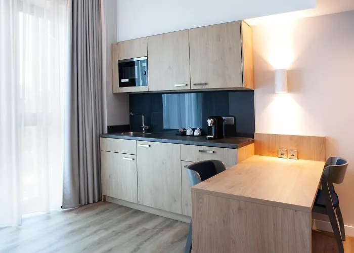 Express & By Ihg 酒店 *