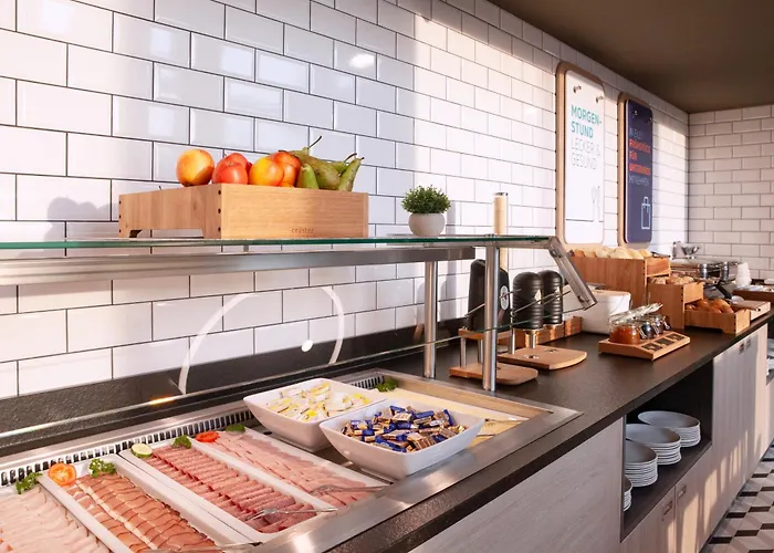 Express & By Ihg Hotel *