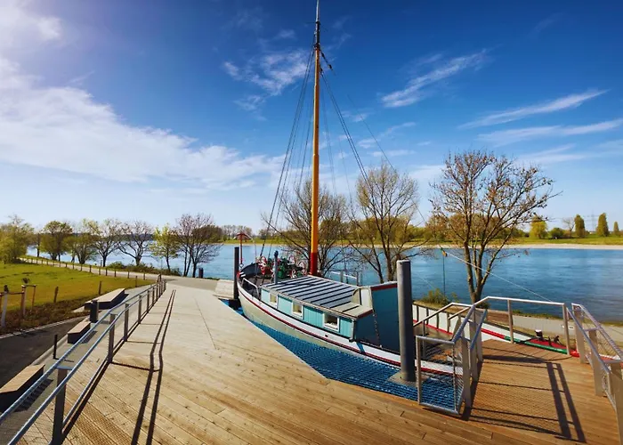 Express & By Ihg 酒店 Monheim am Rhein