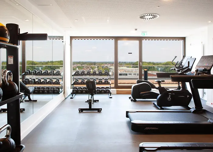 Express & By Ihg 酒店 *